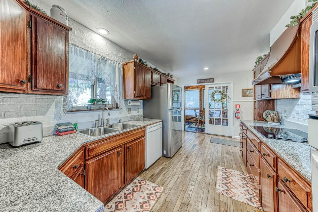 Yosemite West Family Chalet 외부 사진